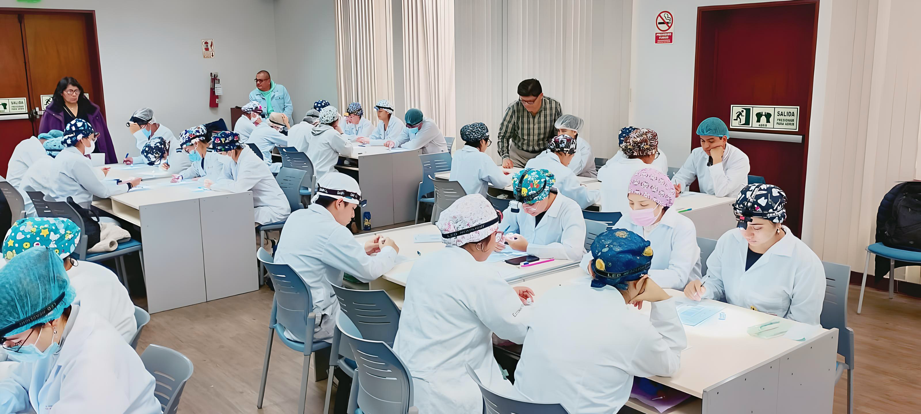 Práctica de calibración en CPOD con estudiantes de tercer año de estomatología
