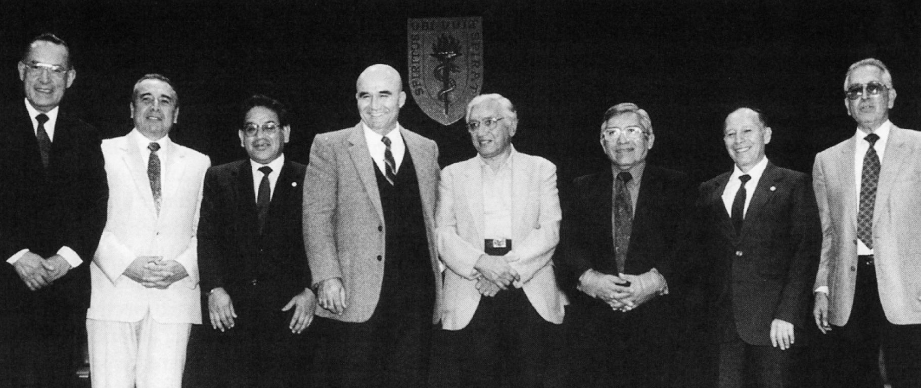 fundadores_faest_upch02